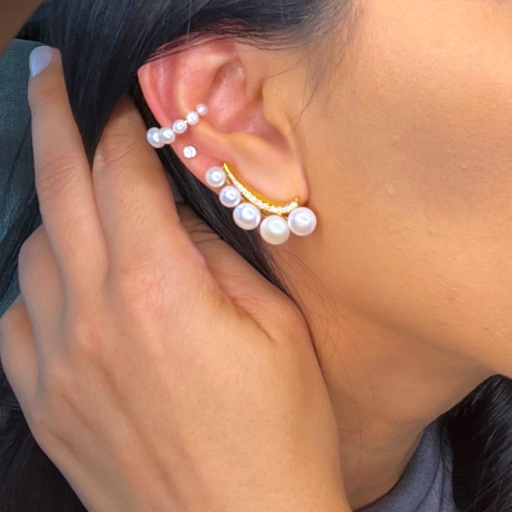 Sterling Silver 14k Gold Vermeil Freshwater Pearl Earcuff, Single piece.